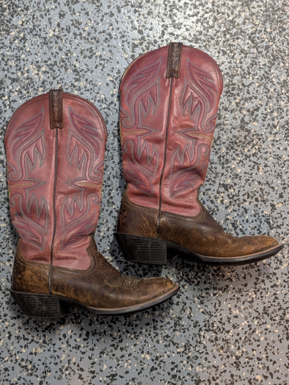 Ariat Round Up Buckaroo Watermelon Pink Cowboy Boots Square 7B